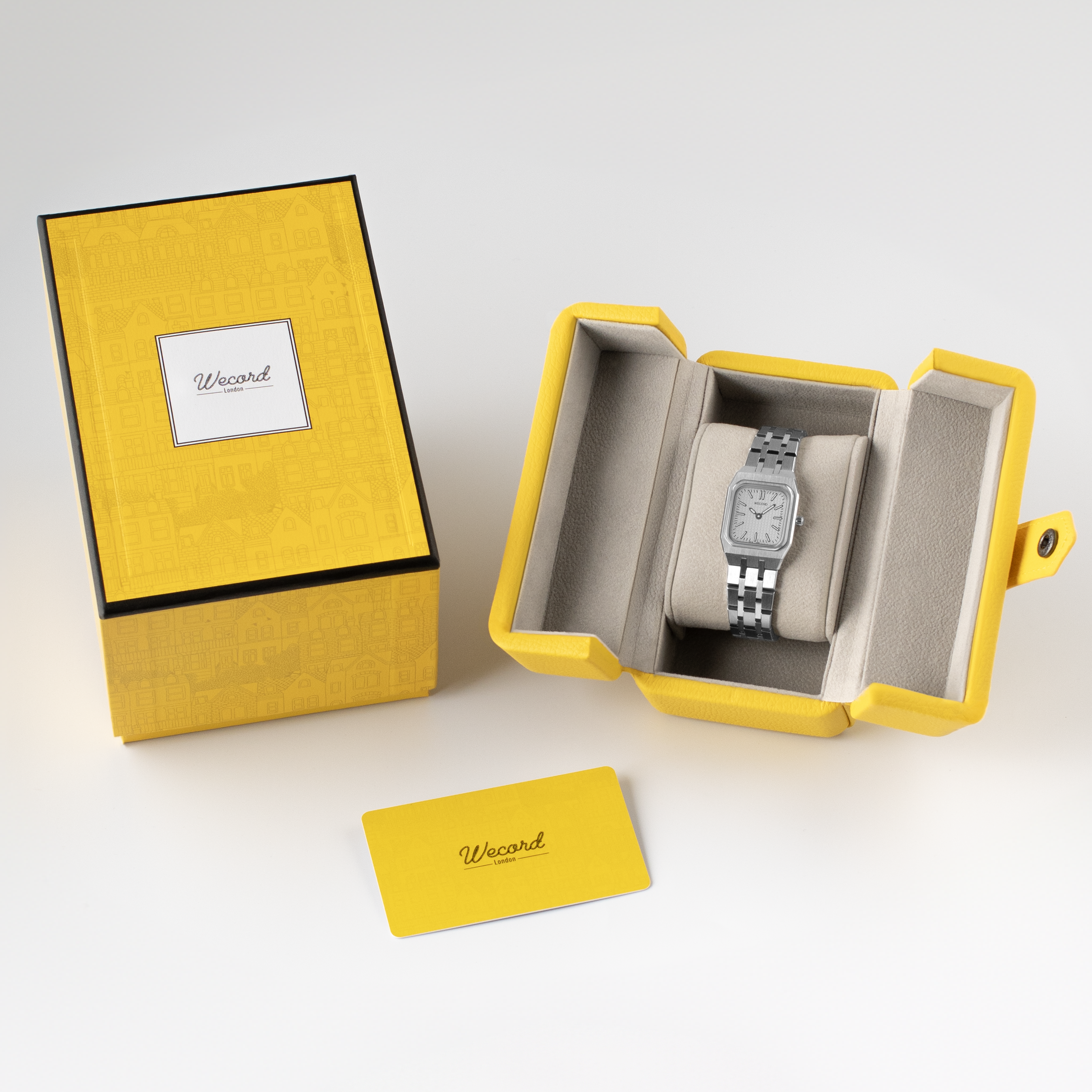 Anniversary Gifts UK: A Year by Year Guide to Meaningful Jewellery